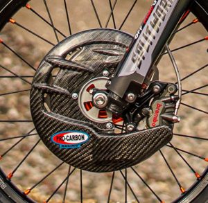 Pro Carbon voor remschijf beschermer ( met bevestigingset ) Suzuki RM-Z 250 04-06 & Kawasaki KX 250F 04-05 & Sherco