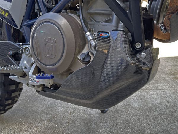Pro Carbon blokbeschermer KTM EXC 690R 2019-2023 & Husqvarna FE 701 2016-2023 & Gas Gas ES 700 2022-2023 - Afbeelding 2