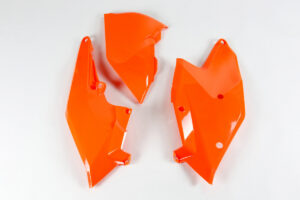 UFO zijnummerborden + Luchtfilterkap Fluor Oranje KTM SX 125/150/250 16-18 & SX-F 250/350/450 16-18 & EXC 250/300 17-19 & EXC-F 250/350/450/500 17-19