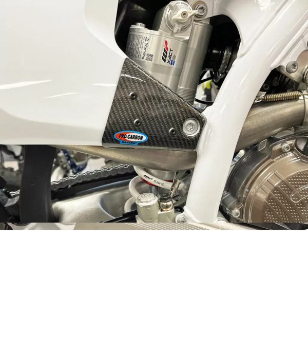 Pro Carbon sticker beschermer zijnummerborden Husqvarna TC 125/250 2023-2025 & Husqvarna FC 250/350/450 2023-2025 & TE 250/300 2024-2025 & FE 250/350/450/501 2024-2025 - Afbeelding 2