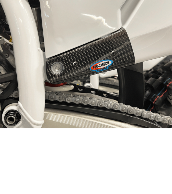 Pro Carbon sticker beschermer zijnummerborden Husqvarna TC 125/250 2023-2025 & Husqvarna FC 250/350/450 2023-2025 & TE 250/300 2024-2025 & FE 250/350/450/501 2024-2025